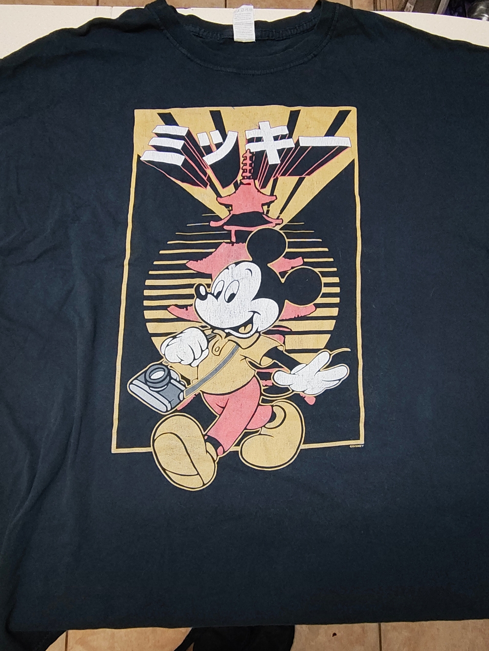 Vintage Disney Mickey Mouse Japan Tourist Graphic T-Shirt Black XL